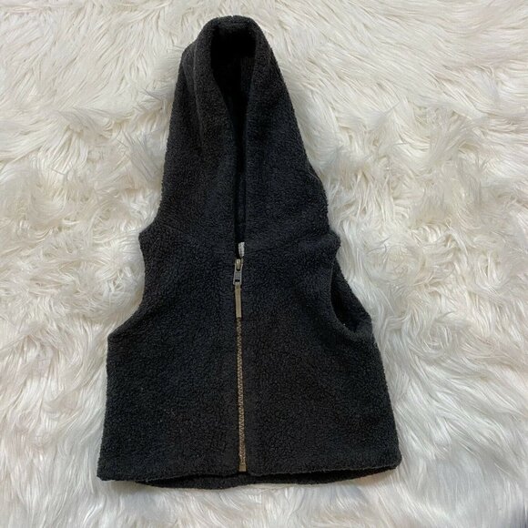 1+ In The Family Izan Hooded Polar Fleece Vest - Picture 2 of 7